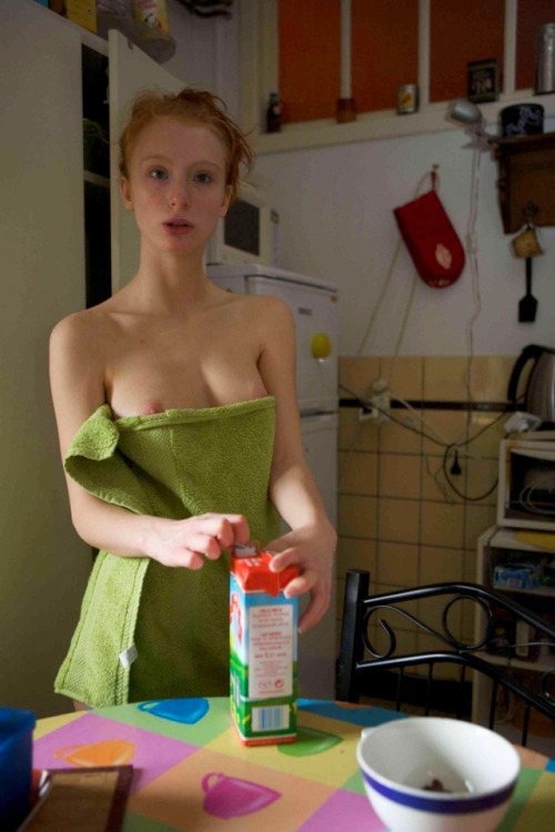 commandopussymarvel: Ginger towel nip slip