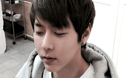 kyungillness:  Dokyun being shy (*/∇＼*）requested by b-a-p-tized 