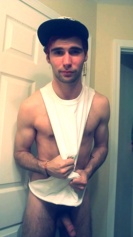 realdudesnaked:  Yes. So much yes.  Follow Real Dudes Naked to see more hot amateur