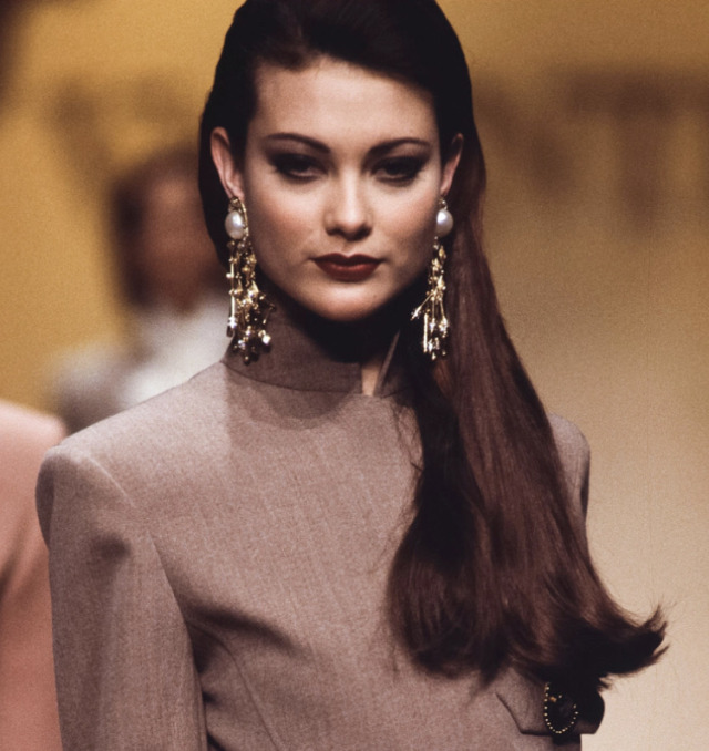 dozydawn:Shalom Harlow for Valentino RTW FW 1992