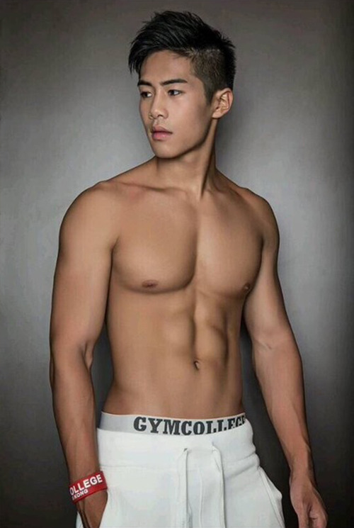 guytopia:  allasianguys:  Model for Gym College. All Asian Guys for all girls &amp;