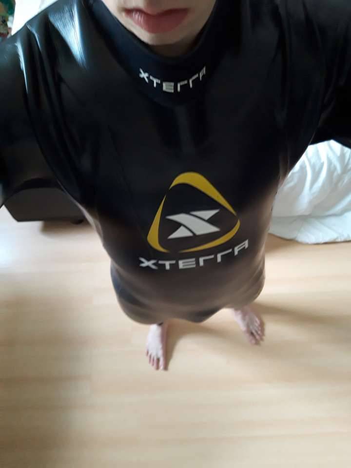 lycratwink:   Wetsuit on!  