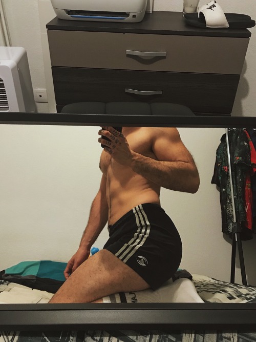 talk-that-talk-yeah:October means let’s get freaky 💀👀ig: damieng4l