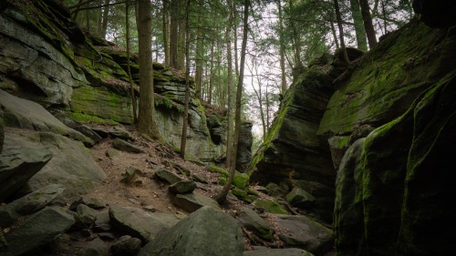 themightyneckbeard:Cuyahoga Valley National Park Oo the Ledges! Such a great spot for watching the sunset! 