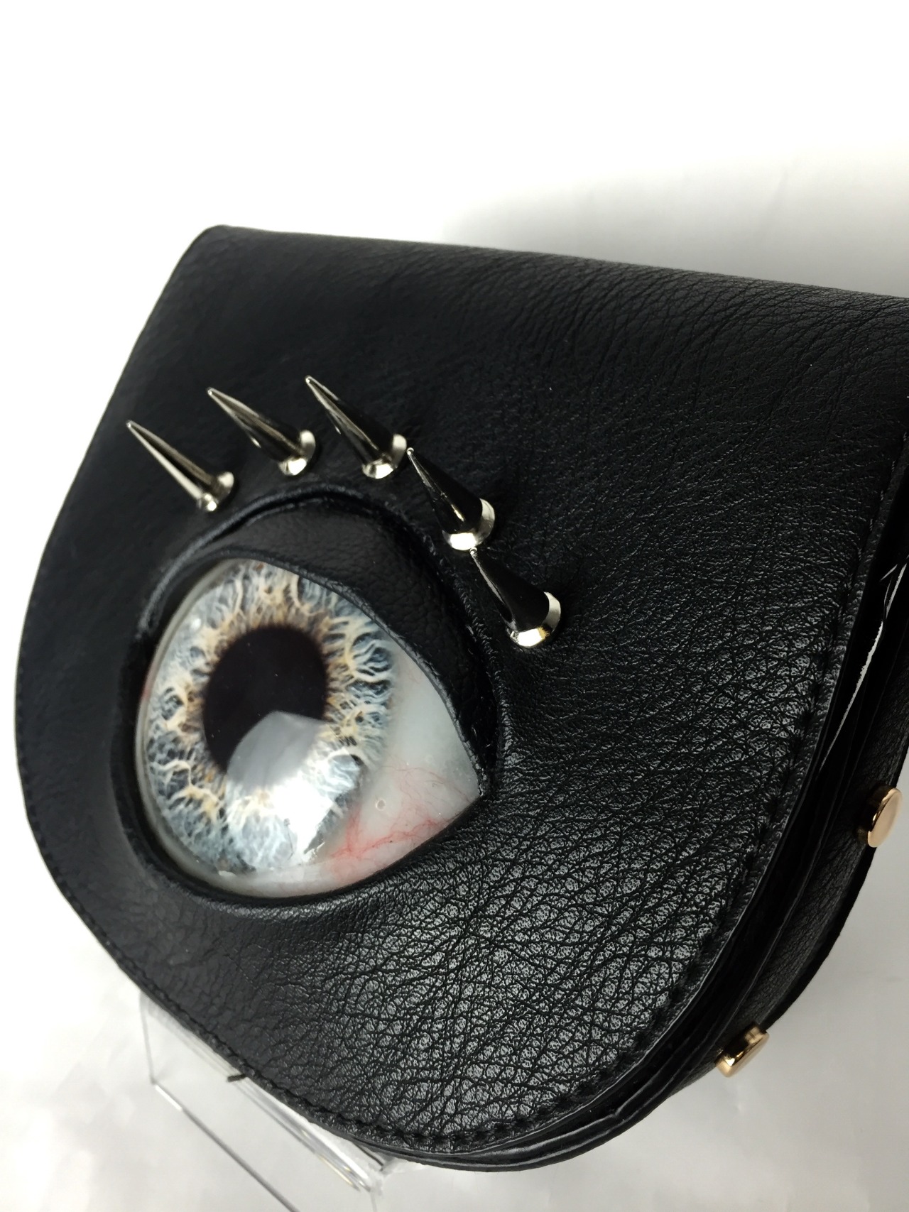 tokyo-fashion:  Bags designed by Japanese special effects artist Sachico for her
