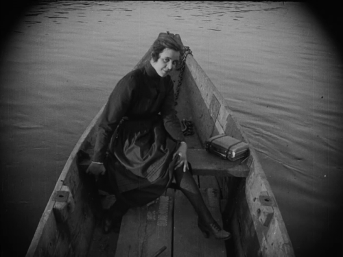 celibatemachine:Die Gezeichneten // Love one another (1922, Carl Theodor Dreyer)