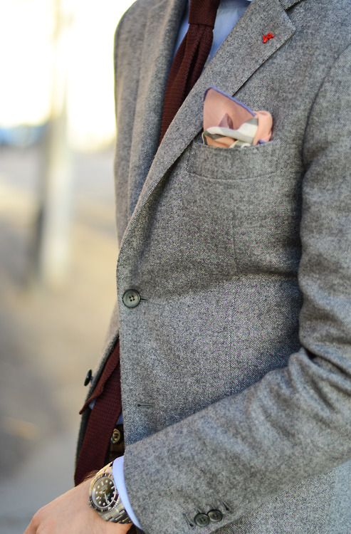 fashionwear4men:  toquote: It’s all about the details.. Jacket - ISAIA Napoli,…