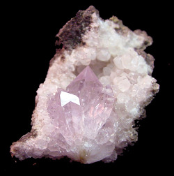 mineralogy-porn:  Amethyst Great Notch, New Jersey 