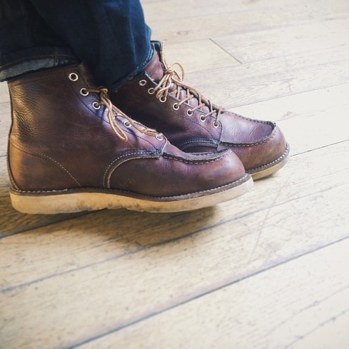 redwingshoestoreamsterdam:  The perfect pair for a easy saturday afternoon! Have a good one everybody! Red Wing Shoes 8138 Moc Toe in Briar Oil Slick | #redwing #redwings #redwingshoes #redwingheritage #redwingamsterdam #usbootsfreak #saturday #boots