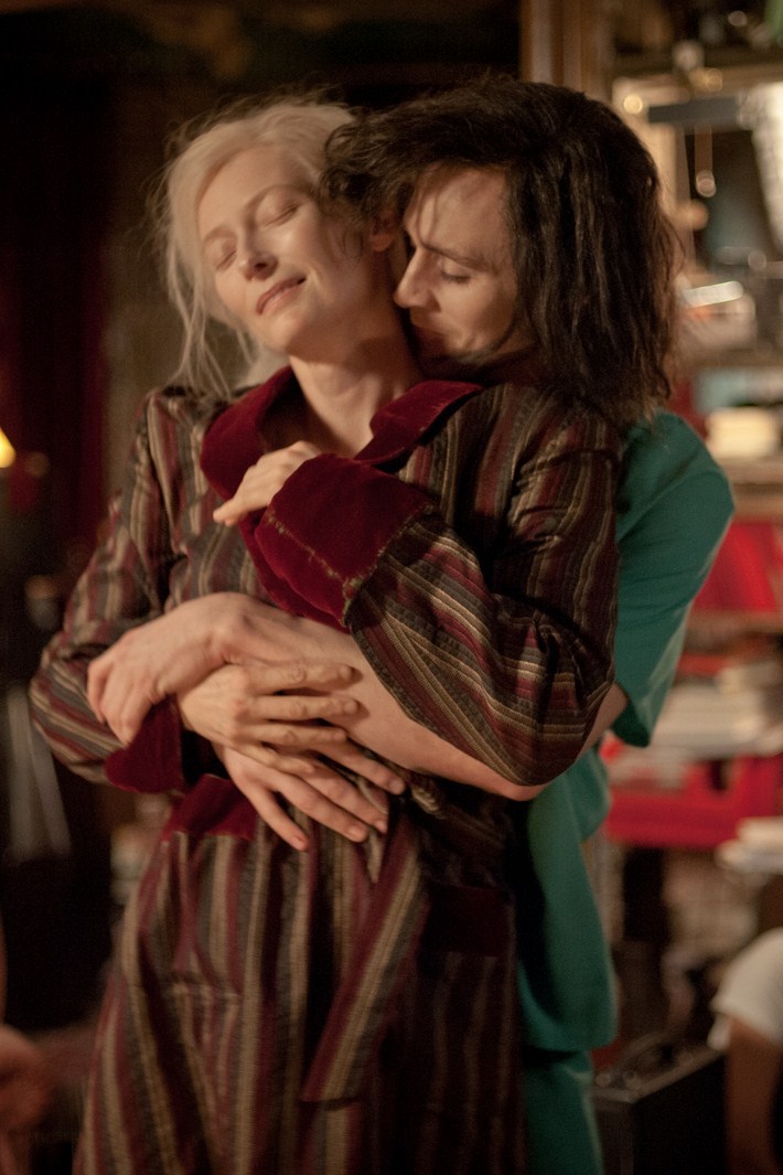 torrilla:  Tom Hiddleston and Tilda Swinton as Adam and Eve in Only Lovers Left Alive