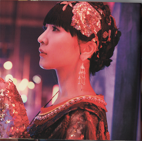 kashi-yuka:  Kashiyuka [Cling Cling Deluxe Photobooklet] 