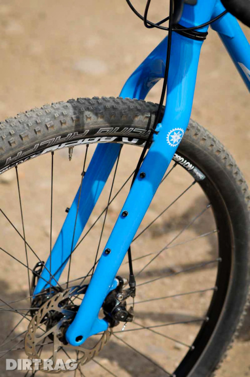 The fork is a new carbon one, called the Firestarter, and the frame is corrected for a 100mm suspens