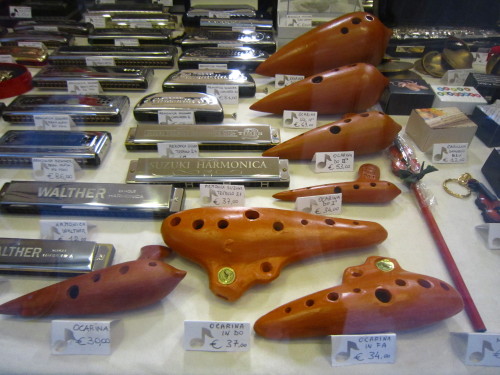 ocarinas