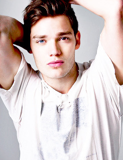  Dominic Sherwood: Just Jared Spotlight of the Week (Exclusive!) x       