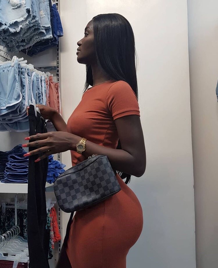 darkmelaningirls:  @ precious.mumy