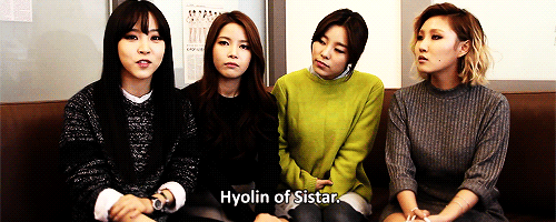 mumoos: Q: If you could collaborate with any K-pop artist, who would you enjoy making