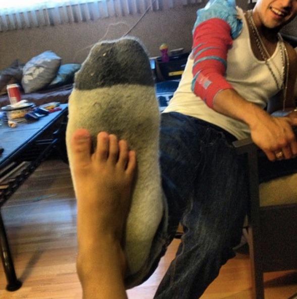 Size 18 V Size 5 Who Won freakishlybigfeet On Tumblr size-18-v-size-5-who-won-freakishlybigfeet-on-tumblr