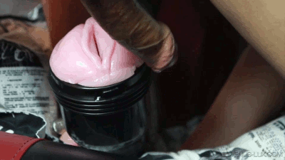 Lonely Venus has to fuck her fleshlight all by herself. Won’t someone please loan