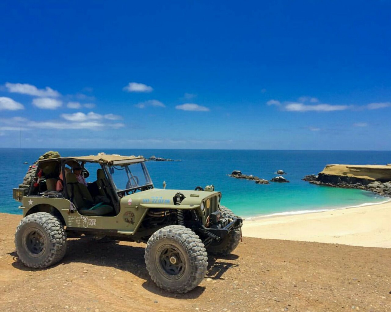 tacti-cole:  motivate-themonster-inside:  Sabastian Varas’ 13′ Willys MB located