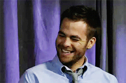 mymindrebels:#chris ‘EVERYTHING YOU SAY IS SO FUNNY ZACH OMG GIGGLE GIGGLE HEEEEEEE’ pine #you’ve go