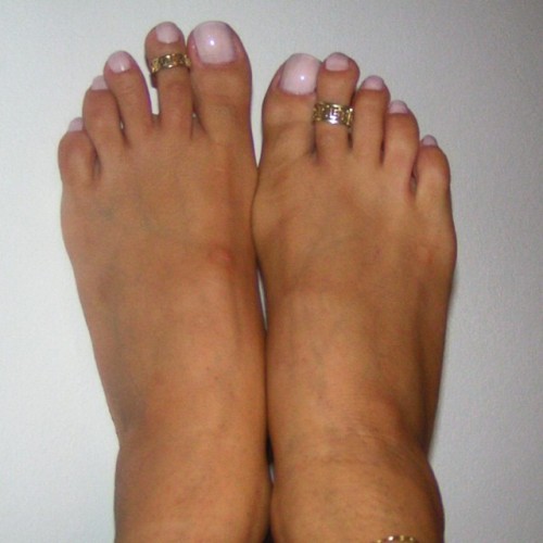 ifeetfetish:  #footmodel #footfetishgirl #footfetishnation #footfetish #toes #toegoddess #longtoenails #feet #germanfeet #austrianfeet #füsse  #prettytoes #sexytoes #sexyfeet #higharches by toeylee01 http://ift.tt/Wp4tie