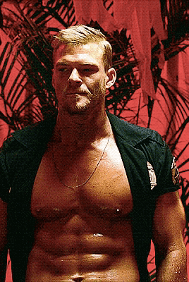 indiguus:     Have room for one more… naughty boy?     alan ritchson  
