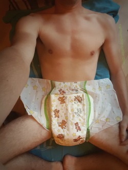 tigrouandme:  Time to put a fresh diaper for the night, don’t forget to cuddle (that’s the best part) 