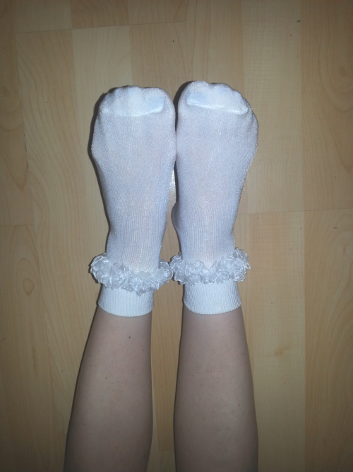 Ruffle socks