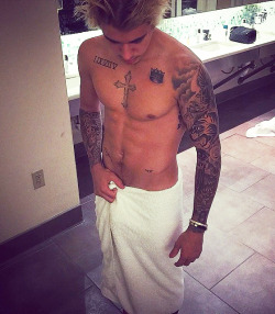 hotfamous-men:  Justin Bieber