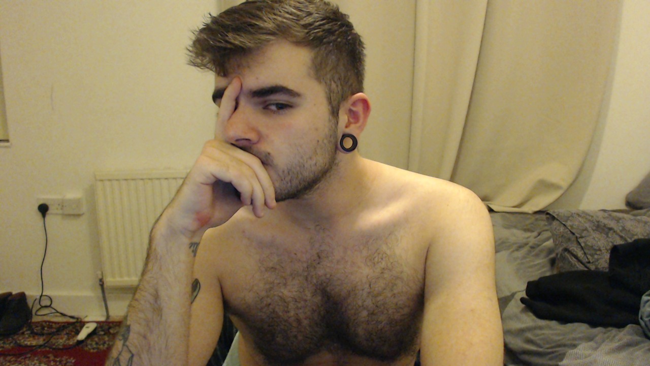 jigglyturk:I need a haircut and dick in my life 