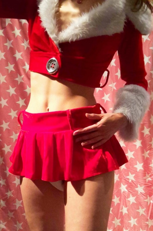 emma-abdl: My secret Christmas message (20 pics) It’s almost christmas time! And I made a secret ch