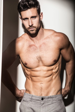 dxvx:  Tyler Lough by Michael Brager