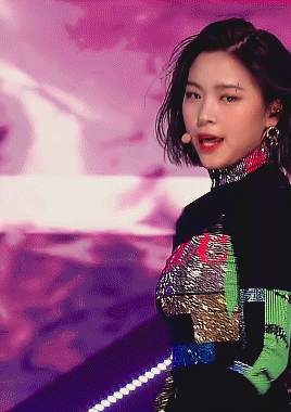 200322 Itzy - Wannabe @ Inkigayo // Ryujin (for Anon)