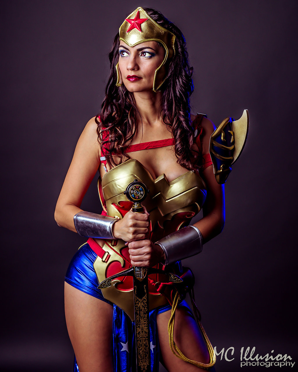 comicbookcosplay:  Wonder Woman by mcolon93 Ame-Comi version of Wonder Woman Cosplayer: