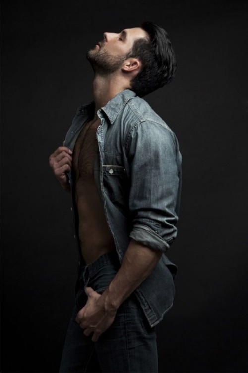 thekeepersmenagerie:  porngeekstuff:  asicksickworld:  Drake Abshire by David Wagner  fml wow  Nice 