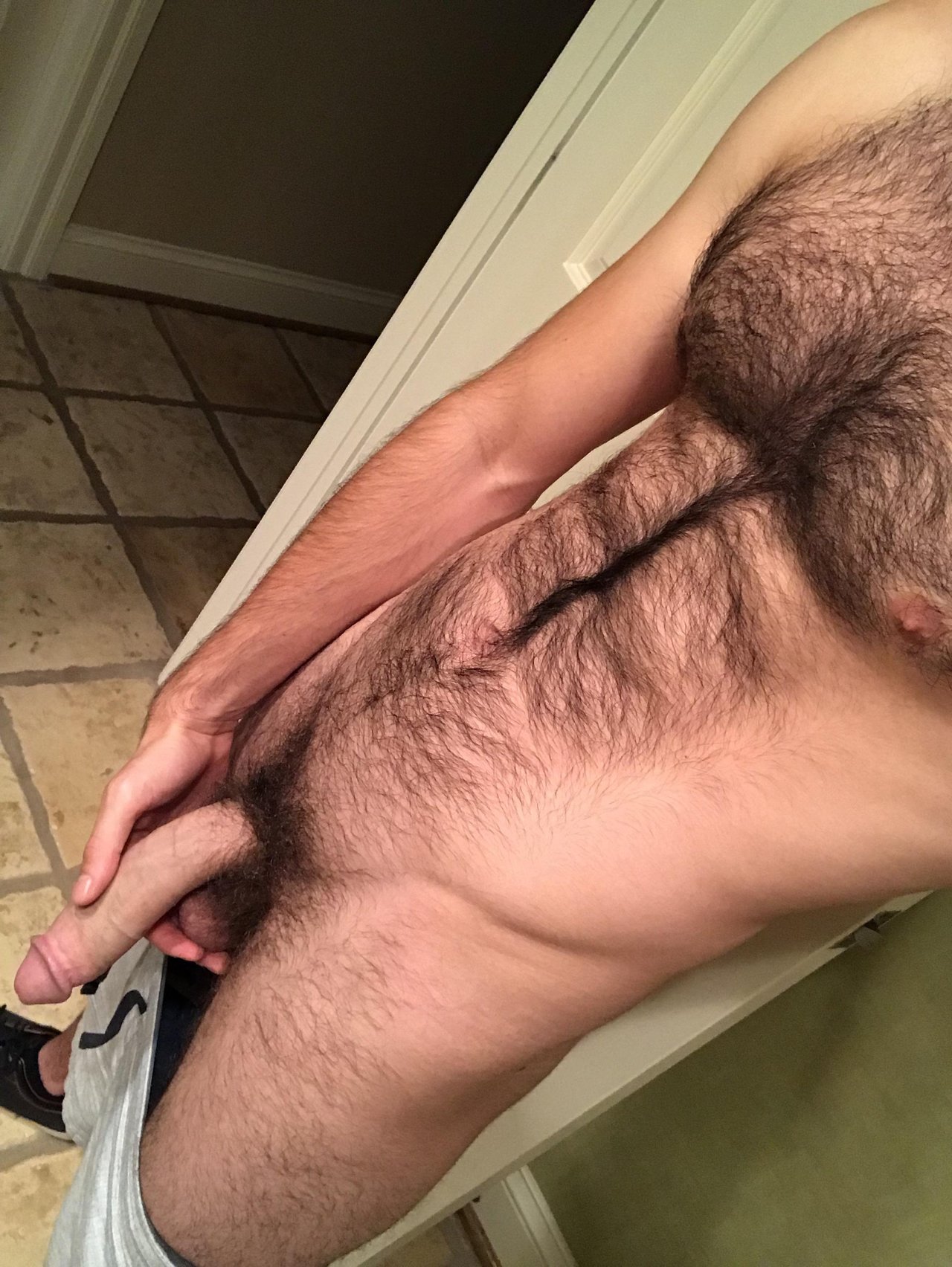 littlebottomspoon: jizzdiary:  Matt that fur with spunk  I love the smell of His