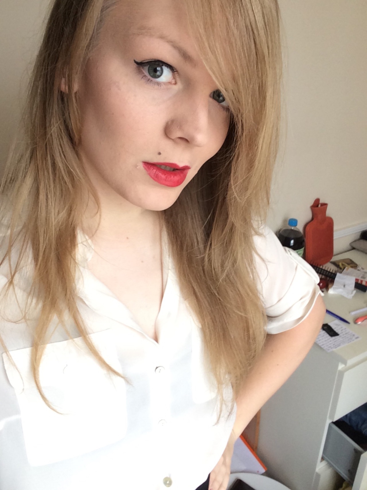 ceebuggle:  Today’s relatively fantastic look &gt;.&lt; (excuse the fact