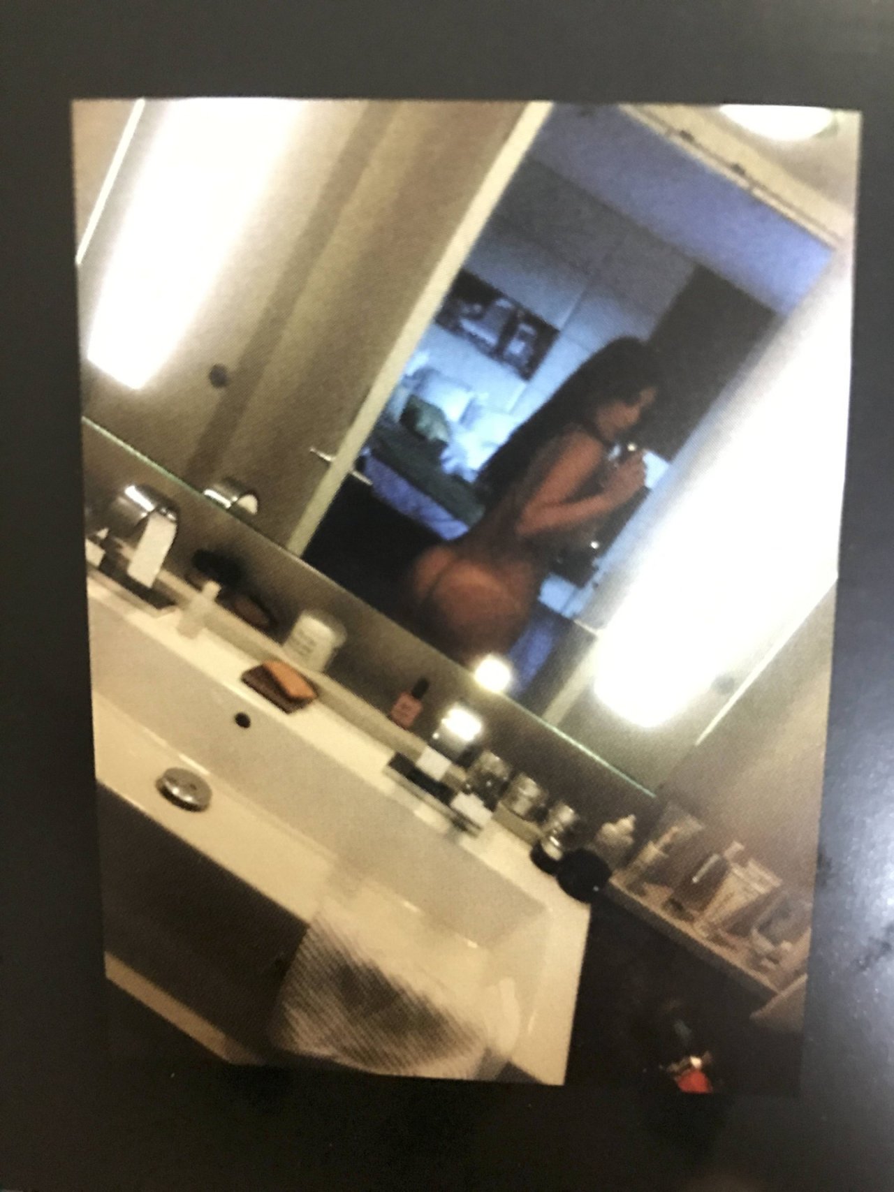 nudecelebsblog:  Kim Kardashian Nude