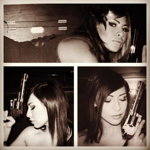 girlandguns:  Girl With Gun  follow me at : http://girlandguns.tumblr.com/