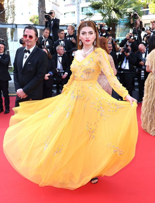 Blanca Blanco at the 2022 Cannes Film Festival #blanca blanco#cannes 2022 #i actually really like the dress  #but the fit! its literally falling off  #why does nothing fit right this year  #and the styling is killing me  #the black shoes  #the little mermaid necklace  #the center part where you can see her roots  #just not what I would have done  #cannes film festival  #2022 cannes film festival