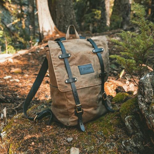 The Catamount Backpack. #alwaysbetterwithtime #madeinusa #waxedcanvas #backpackhttps://www.instagr