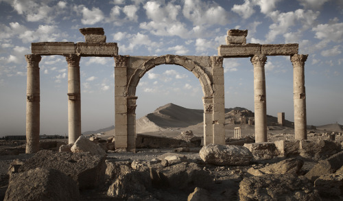 ahencyclopedia:PLACES IN THE ANCIENT WORLD: Palmyra (Syria) PALMYRA (also known as Tadmor) is mentio