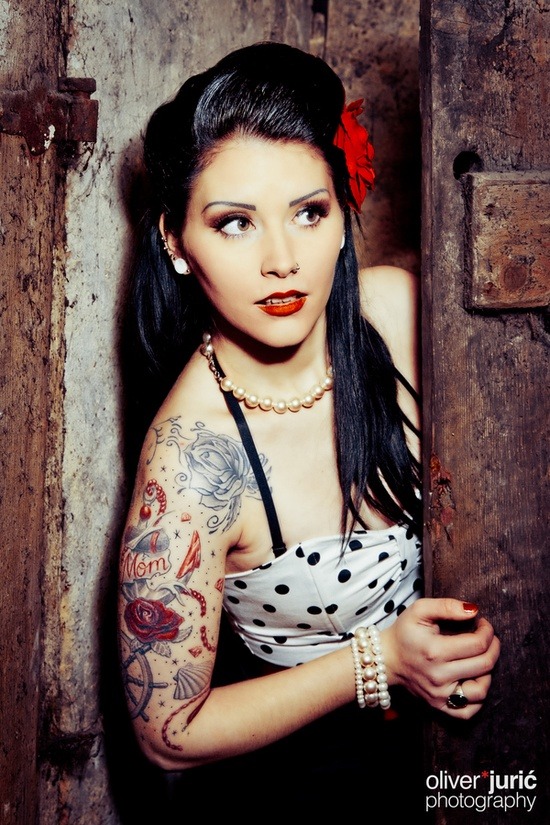 alternative-pinup:  Alternative ModelModel Twitter