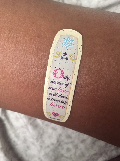 littleprincessaubrey:  i got an owwie