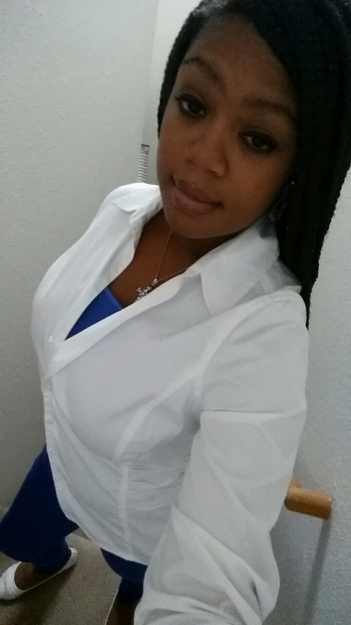 crystallight10:  indygo:  crystallight10:  It’s not every day I think I’m pretty.