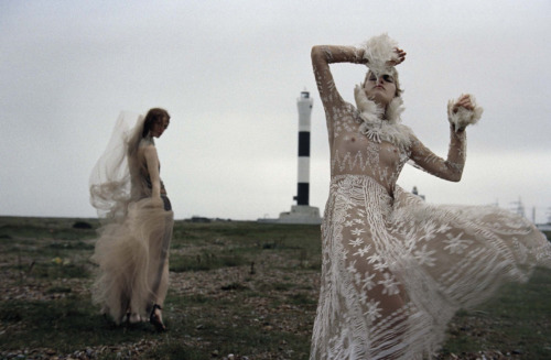 fashion&ndash;victime:   Louise Parker &amp; Magdalena Jasek by Yelena Yemchuk for Vogue Ita