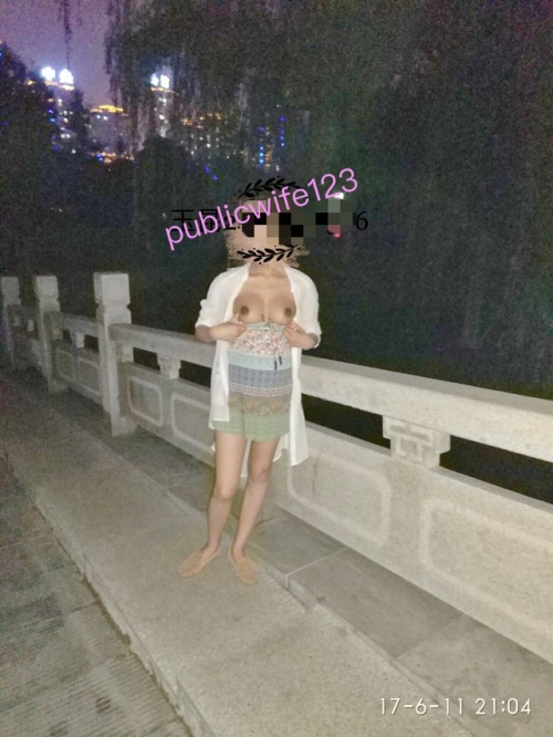 johnny280:  publicwife123: 孕妻教室调教 牛逼了