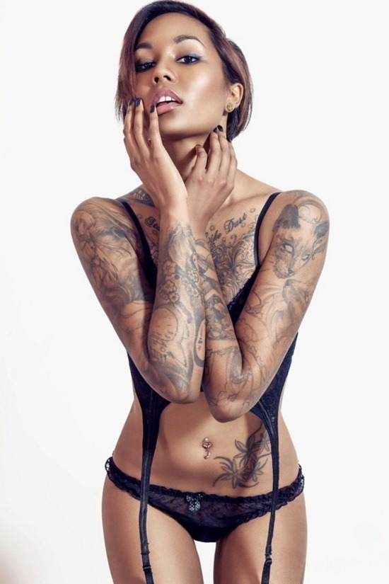 tattoed-babes:  inked babe http://tats-and-lingerie.blogspot.com 