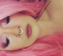 iwishiwasyour-favouritegirl:  pink lady 🎀