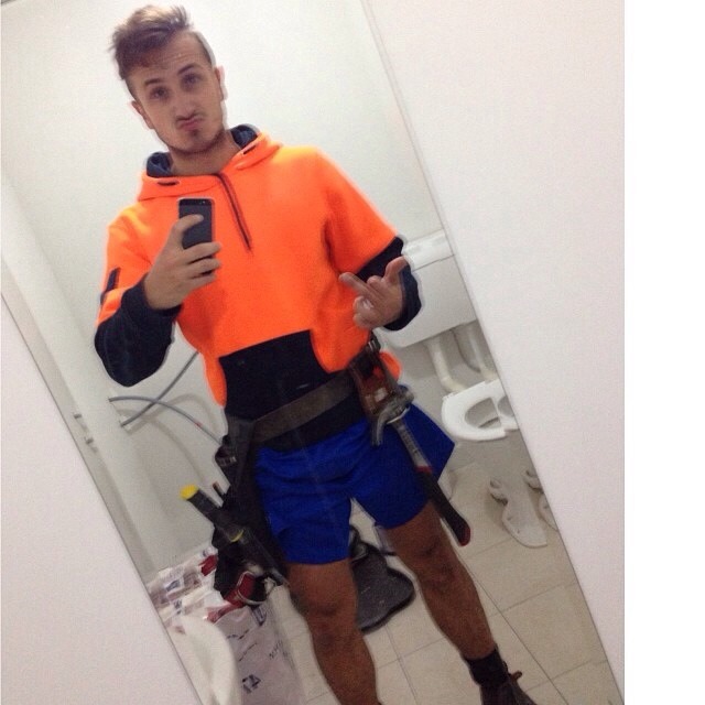 tradies2000:  Modelling the toolbelt.